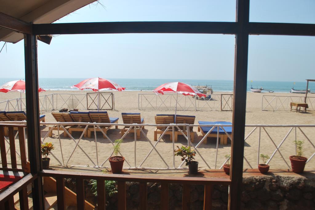 Agonda Beach Bumps Hotel Exterior photo