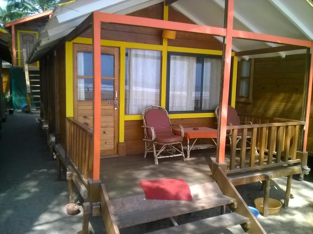 Agonda Beach Bumps Hotel Exterior photo